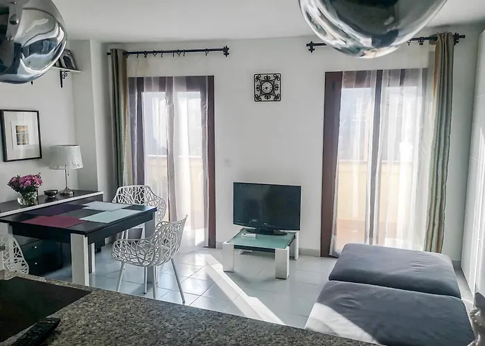 Lets Holidays 1 Min To The 2 Appartamento