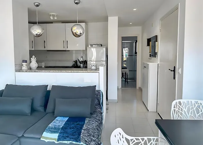 Lets Holidays 1 Min To The 2 Apartment *